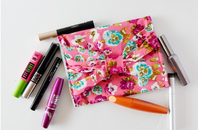 Picture Of Floral DIY Bow Pouch 4