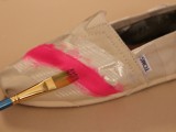 Funny DIY Neon Stripe Shoes4