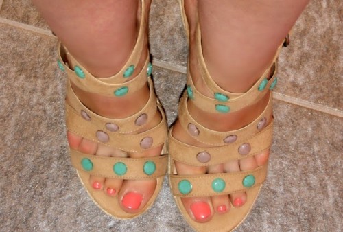 Funny DIY Studded Sandals For This Summer