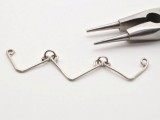 Minimalist DIY Chevron Wire Necklace6
