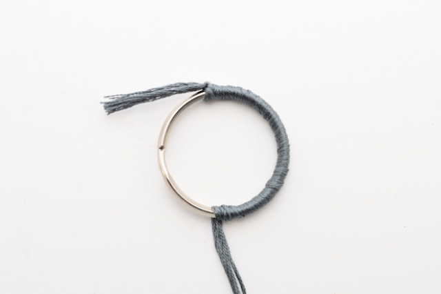 Posh DIY Thread Wrapped Bib Necklace With Ordinary Key Rings 4