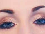 Step-By-Step DIY Neutral Eye Makeup 8
