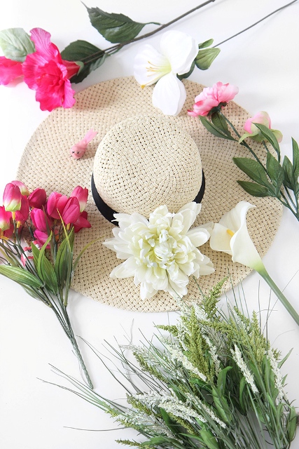 Stunning DIY Flower Hat For Summer Days
