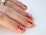 adorable-diy-valentines-day-inspired-nail-polish-3