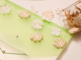 awesome-diy-flower-clutch-to-welcome-spring-2