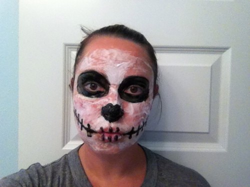 5 minute Halloween makeup (via boston)