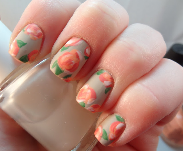 vintage floral manicure