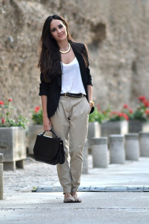 Chic And Stylish Fall Work Looks For Ladies