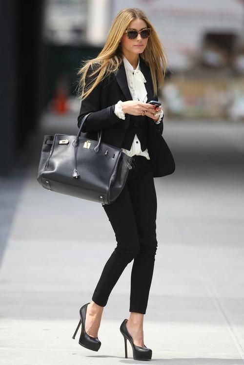 Chic Black And White Work Outfits For Girls