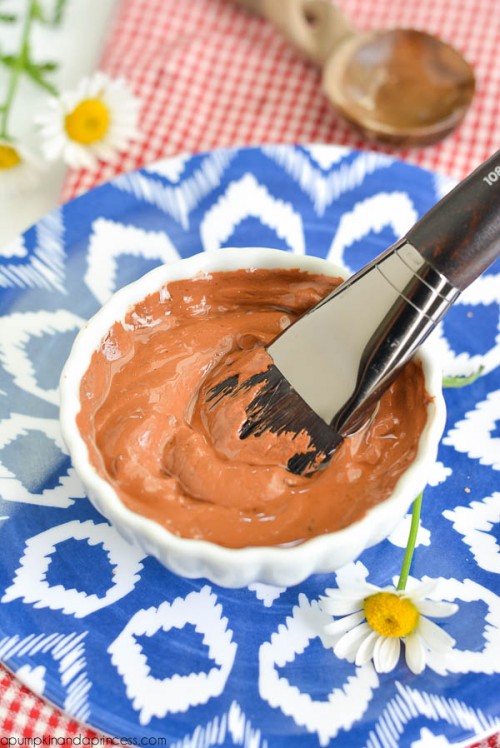 Cleaning DIY Clay Face Mask For Sensitive Skin
