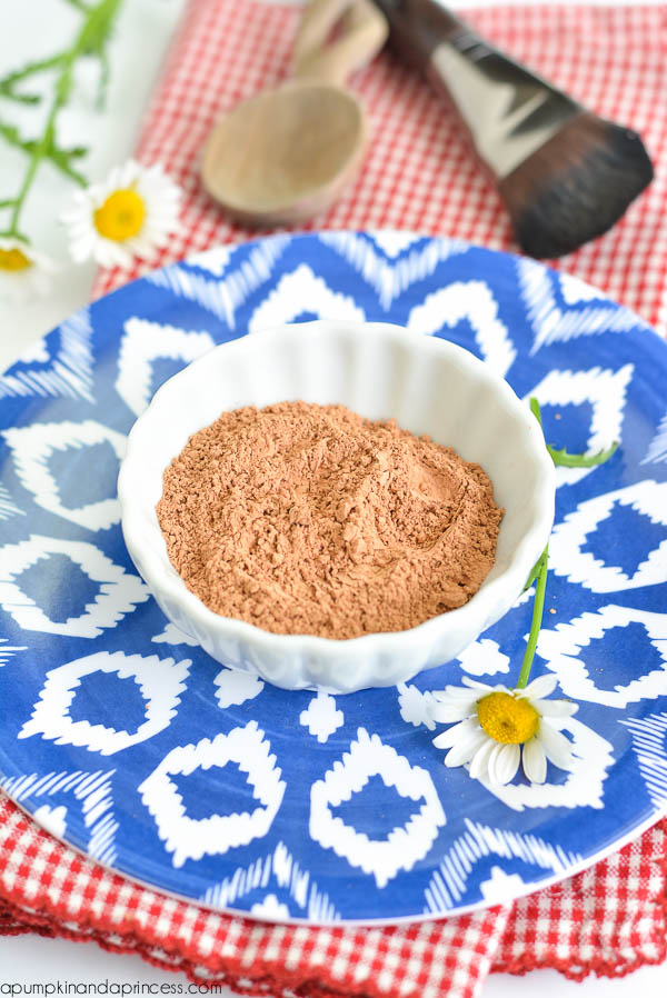 Cleaning diy clay face mask for sensitive skin  2