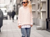 comfy-and-cozy-oversized-sweater-outfits-for-fall-19