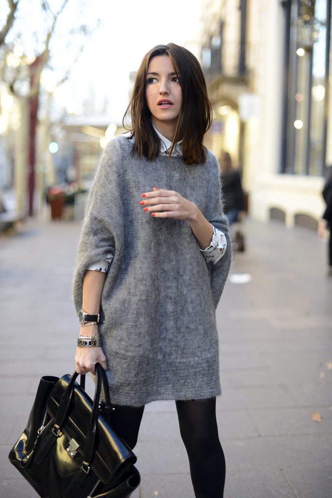 Comfy and cozy oversized sweater outfits for fall  4