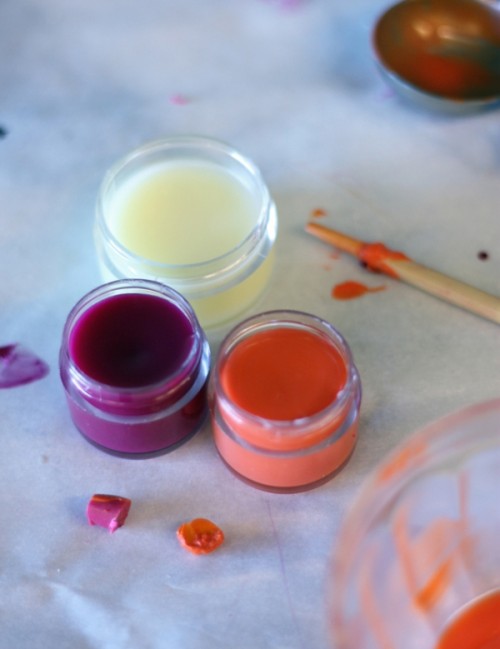 Cool And Colorful DIY Lip Gloss