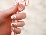 cool-diy-holiday-nail-art-with-spruce-and-berries-3
