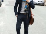 cool-men-work-putfits-with-sneakers-12