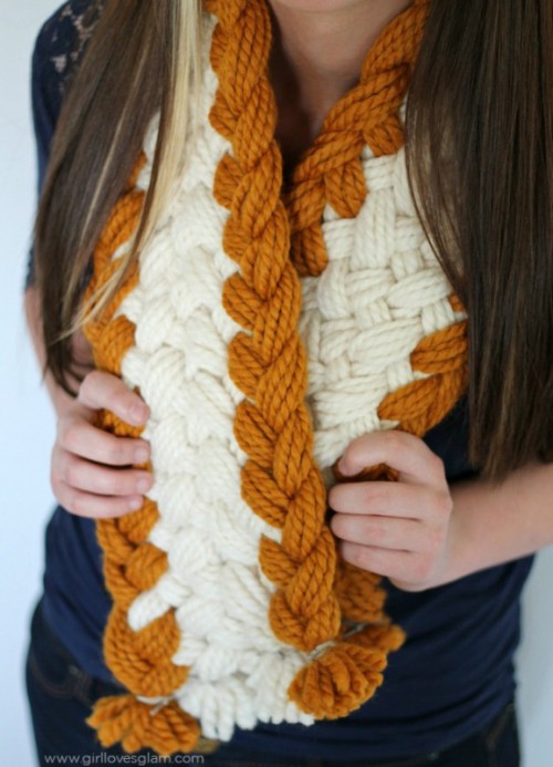 Cozy DIY Chunky Braided Scarf For This Fall