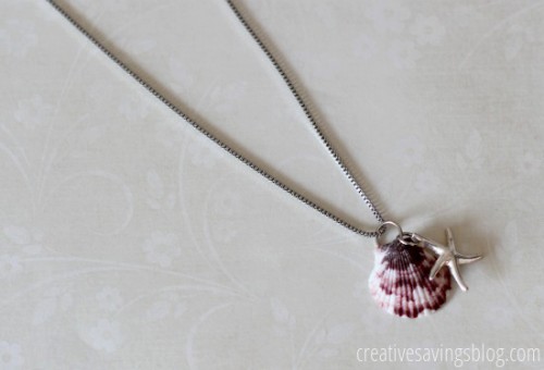 seashell necklace (via creativesavingsblog)