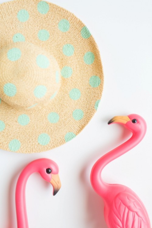 Cute DIY Polka Dot Floppy Hat For Beach