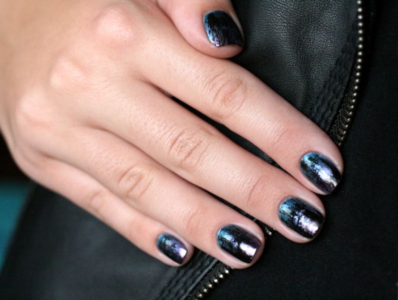 Picture Of distressed and grunge inspired diy nail art  2