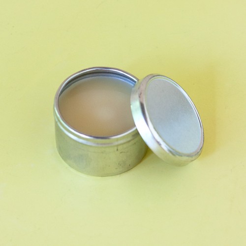 DIY Allergy Relief Balm With Almond And Coconut Oils
