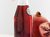 diy-anti-aging-toner-with-pomegranate-juice-2