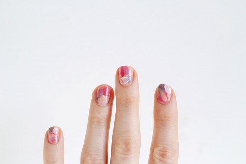 DIY Brush Stroke Abstract Manicure