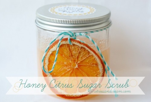 honey citrus sugar scrub (via citrusandcream)
