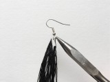 diy-om-ford-inspired-fringed-earrings-4