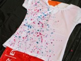 diy-super-easy-paint-splatter-t-shirt-4