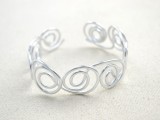 diy-wire-bangle-bracelets-with-beads-3