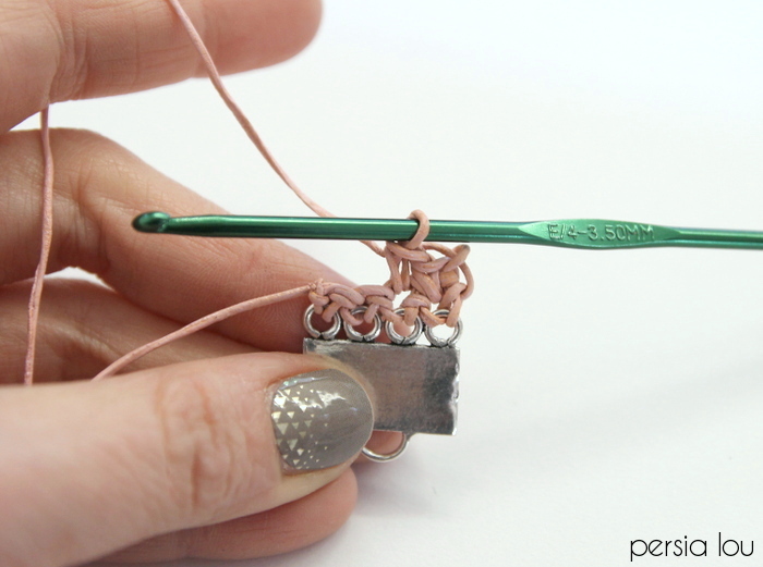 Dusty pink diy crochet leather bracelet  4