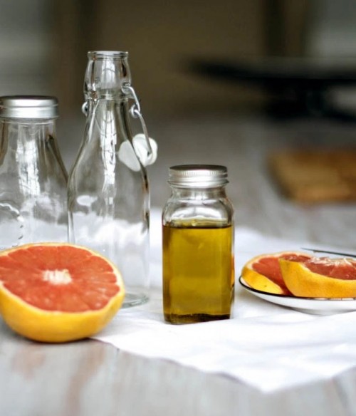 Easy DIY Grapefruit Cellulite Scrub