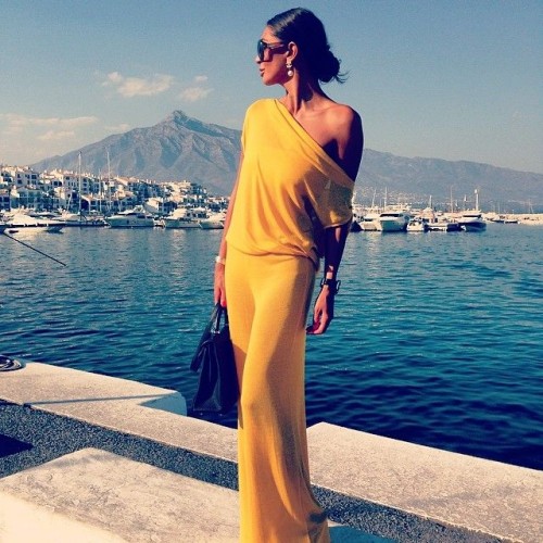 a one shoulder yellow maxi dress will help you make a bold and sexy statement with your look