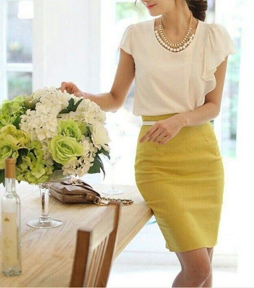 Gorgeous And Girlish Pencil Skirt Outfits For Work