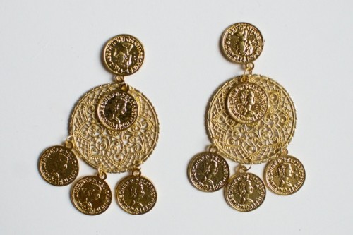 Gorgeous DIY Dolce&Gabbana Inspired Coin Earrings