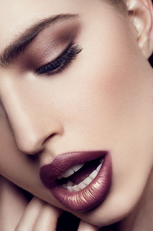 How To Rock Marsala Makeup: 15 Examples