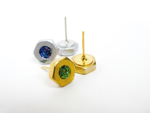 Industrial inspired diy glitter hexnut earrings  4