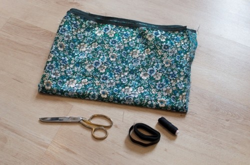 Lovely DIY Hand Sewn Brocade Mini Skirt For Summer