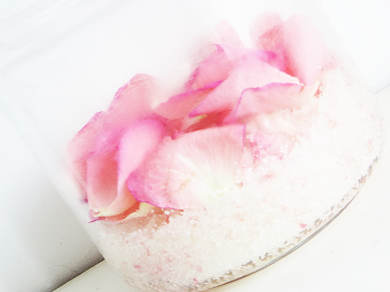 Lovely diy sugar body scrub with rose petals  2