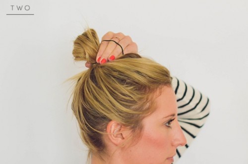Perfect DIY Messy Bun For Any Occasion