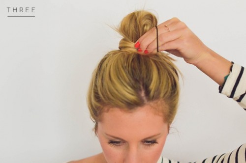 Perfect DIY Messy Bun For Any Occasion