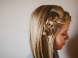 pretty-and-easy-diy-scrunched-braid-hairdo-3