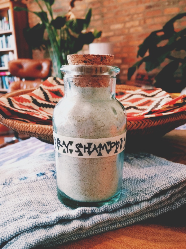 Picture Of simple and fresh diy all natural dry shampoo to make  2