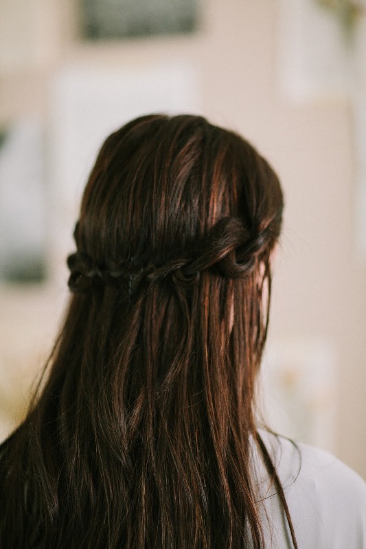 Simple yet fancy diy knotted crown hairstyle  2