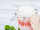 soothing-and-relaxing-diy-peppermint-sugar-scrub-2