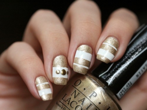 Sophisticated DIY White And Gold Stripes Manicure