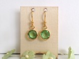 spring-inspired-and-easy-to-make-diy-earrings-1