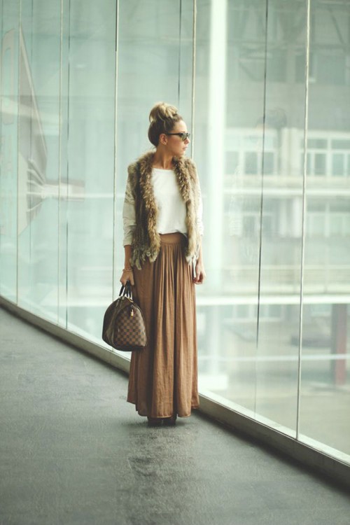 Stylish And Comfy Winter Maxi Skirt Outfits