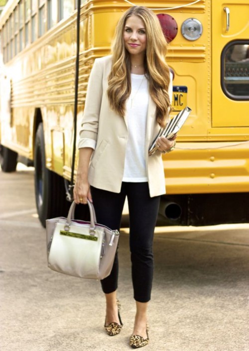 Comfy Work Outfits With Flats 